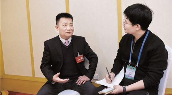 人大代表王富荣：突出创新引领 促进企业高质量发展